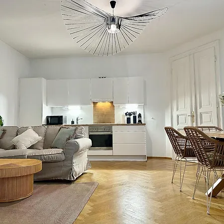 Designer Apartment Near Main Station Viena Exterior foto
